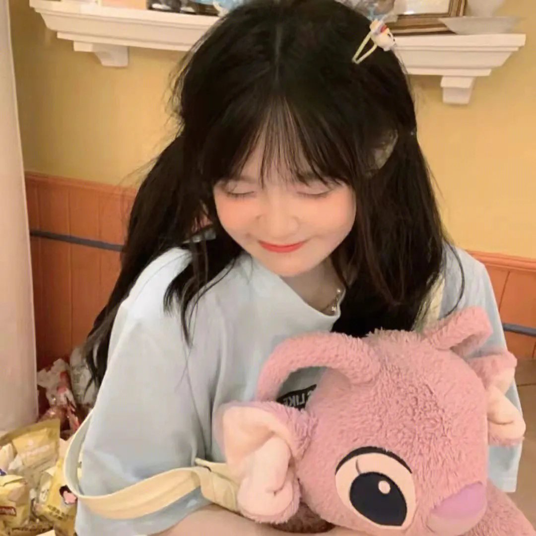 航向热带岛屿的冰山